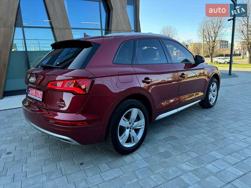 Внедорожник / Кроссовер Audi Q5 2018 в Луцке