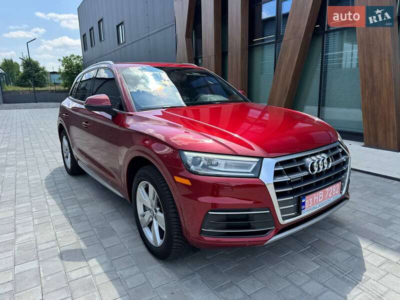 Внедорожник / Кроссовер Audi Q5 2018 в Луцке