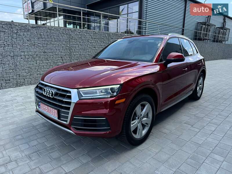 Внедорожник / Кроссовер Audi Q5 2018 в Луцке