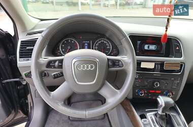 Внедорожник / Кроссовер Audi Q5 2009 в 