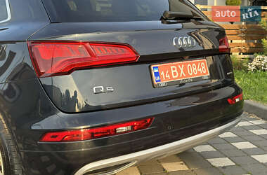 Внедорожник / Кроссовер Audi Q5 2020 в 