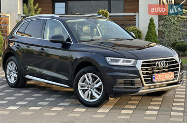 Внедорожник / Кроссовер Audi Q5 2020 в 