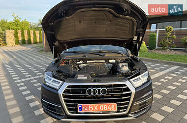 Внедорожник / Кроссовер Audi Q5 2020 в 