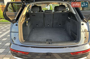 Внедорожник / Кроссовер Audi Q5 2020 в 