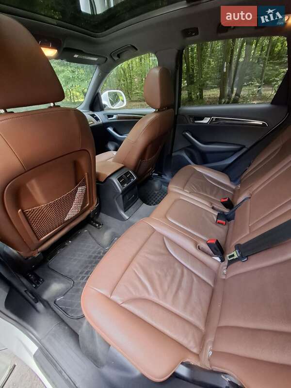 Внедорожник / Кроссовер Audi Q5 2012 в Львове