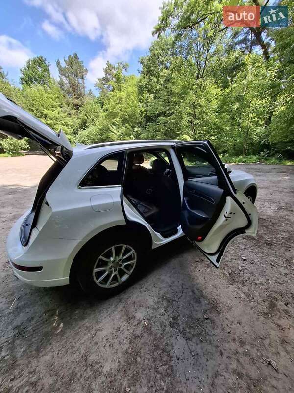 Внедорожник / Кроссовер Audi Q5 2012 в Львове