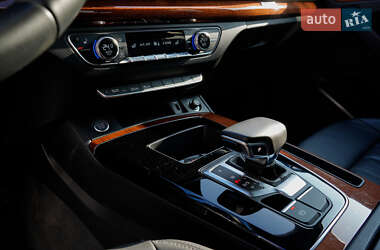 Внедорожник / Кроссовер Audi Q5 2021 в 