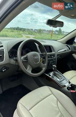 Внедорожник / Кроссовер Audi Q5 2012 в 