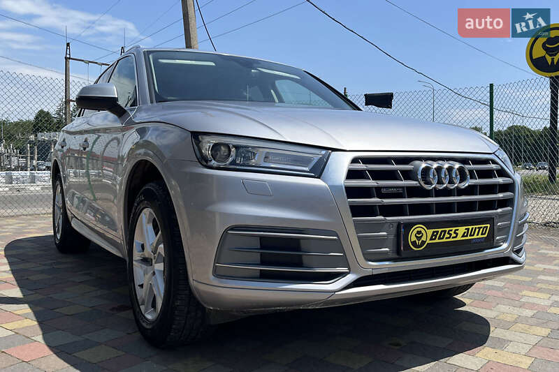 Внедорожник / Кроссовер Audi Q5 2019 в 