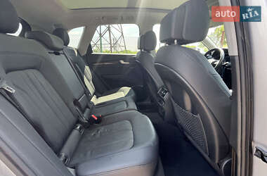 Внедорожник / Кроссовер Audi Q5 2019 в 