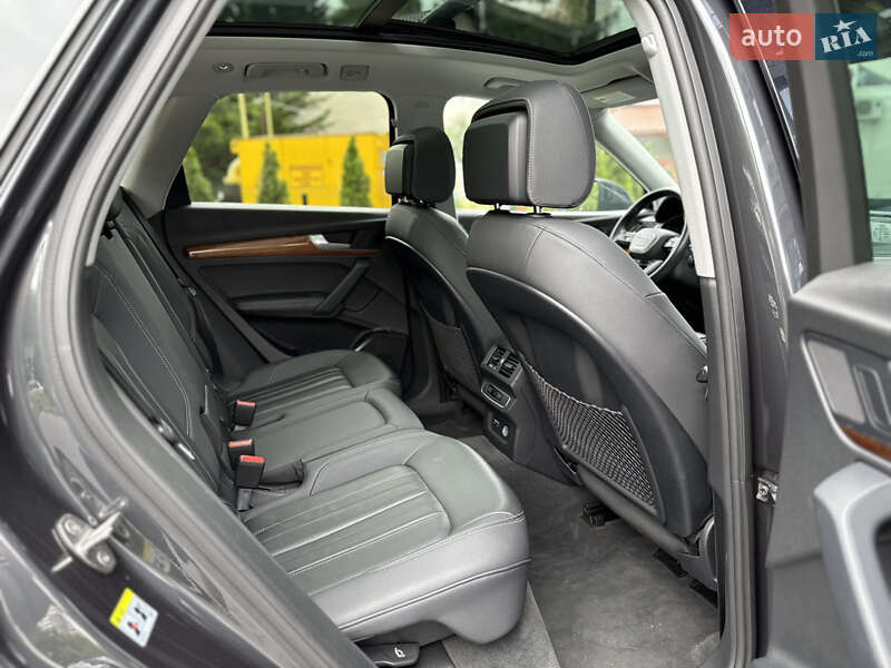 Позашляховик / Кросовер Audi Q5 2020 в Львові