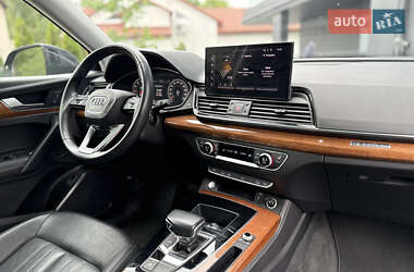 Внедорожник / Кроссовер Audi Q5 2020 в 