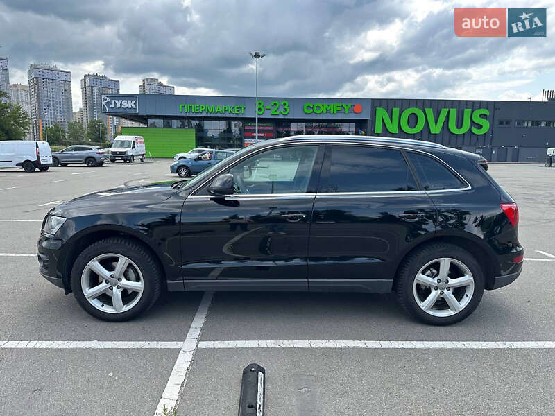 Позашляховик / Кросовер Audi Q5 2011 в Києві