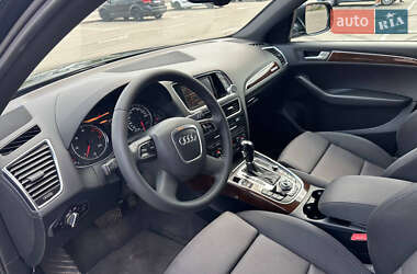 Позашляховик / Кросовер Audi Q5 2011 в 