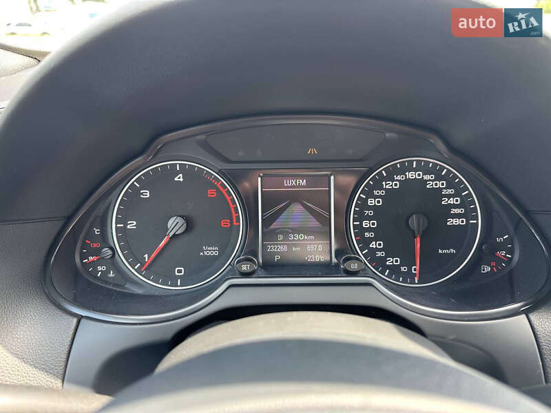 Позашляховик / Кросовер Audi Q5 2011 в Києві