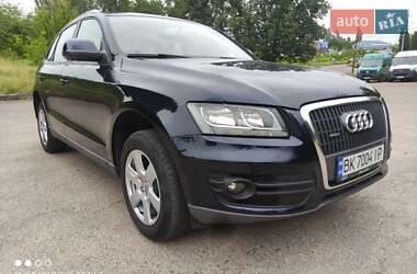 Внедорожник / Кроссовер Audi Q5 2011 в 