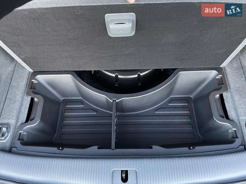 Позашляховик / Кросовер Audi Q5 2016 в Житомирі