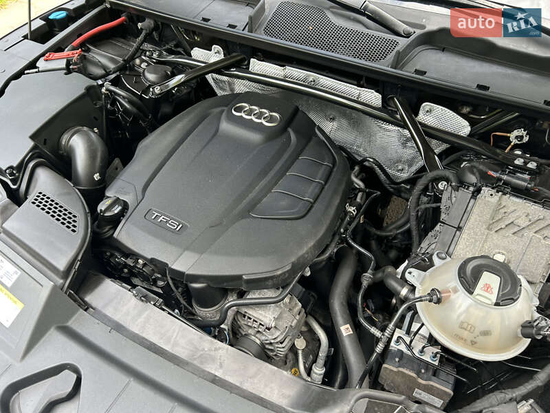 Позашляховик / Кросовер Audi Q5 2017 в Рівному