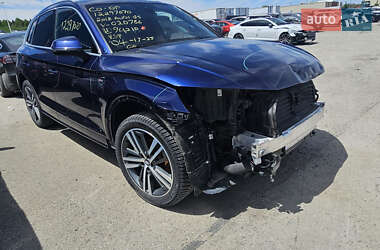 Внедорожник / Кроссовер Audi Q5 2018 в 