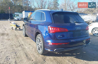Внедорожник / Кроссовер Audi Q5 2018 в 