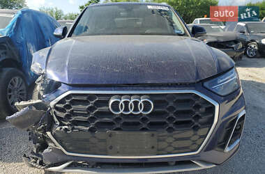 Внедорожник / Кроссовер Audi Q5 2022 в 