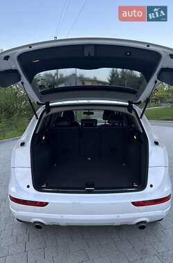 Внедорожник / Кроссовер Audi Q5 2011 в 