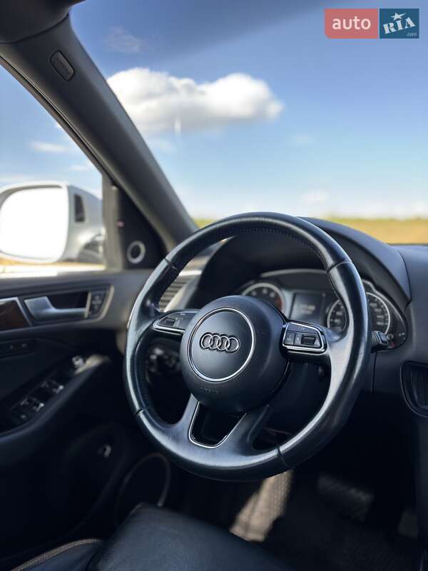 Внедорожник / Кроссовер Audi Q5 2014 в Одессе