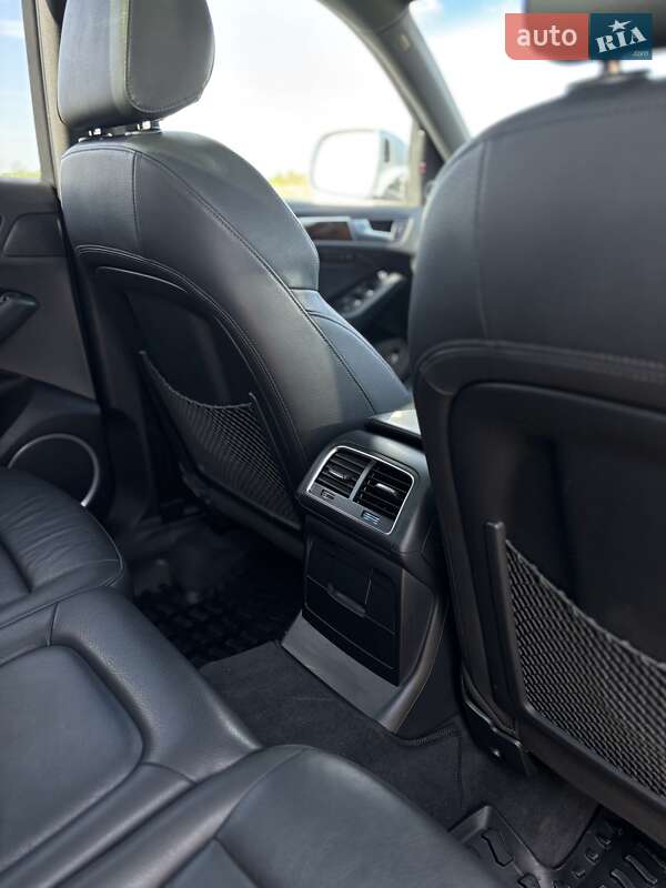 Внедорожник / Кроссовер Audi Q5 2014 в Одессе