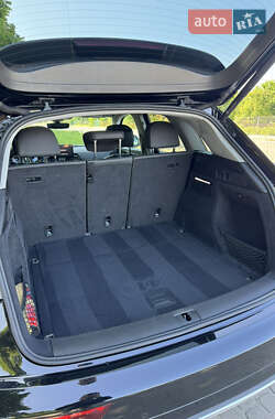 Внедорожник / Кроссовер Audi Q5 2021 в 