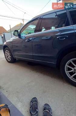 Внедорожник / Кроссовер Audi Q5 2010 в 