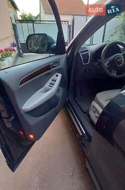 Внедорожник / Кроссовер Audi Q5 2010 в 
