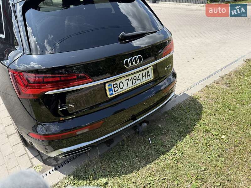 Внедорожник / Кроссовер Audi Q5 2020 в Тернополе