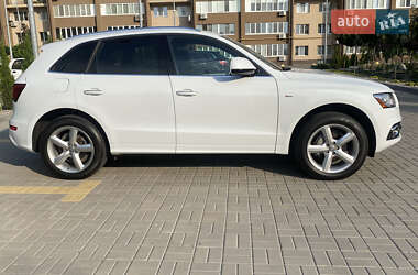 Внедорожник / Кроссовер Audi Q5 2016 в 