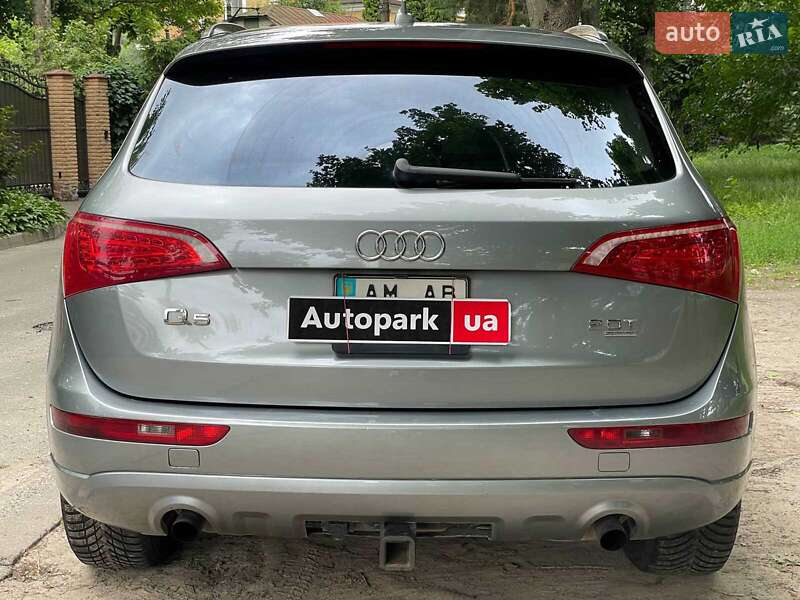 Внедорожник / Кроссовер Audi Q5 2011 в Киеве