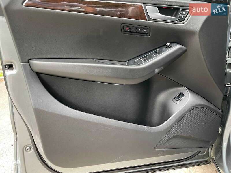Внедорожник / Кроссовер Audi Q5 2011 в Киеве