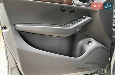 Внедорожник / Кроссовер Audi Q5 2011 в 