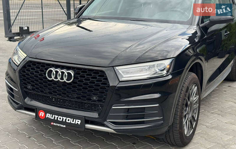 Внедорожник / Кроссовер Audi Q5 2017 в Черновцах