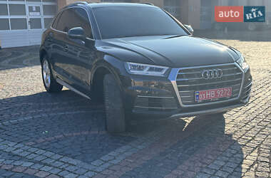 Внедорожник / Кроссовер Audi Q5 2017 в 