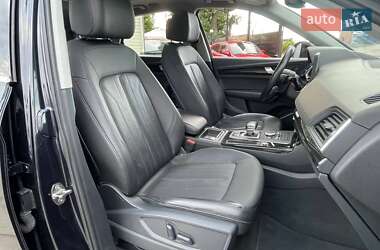Внедорожник / Кроссовер Audi Q5 2019 в 