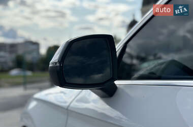 Внедорожник / Кроссовер Audi Q5 2018 в 
