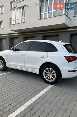 Внедорожник / Кроссовер Audi Q5 2015 в 