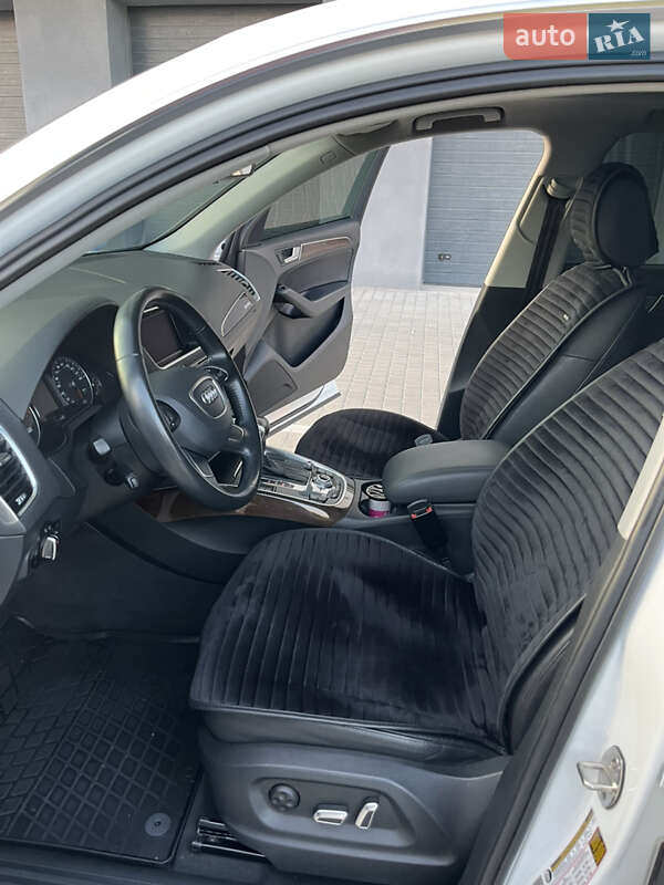 Позашляховик / Кросовер Audi Q5 2015 в Вінниці