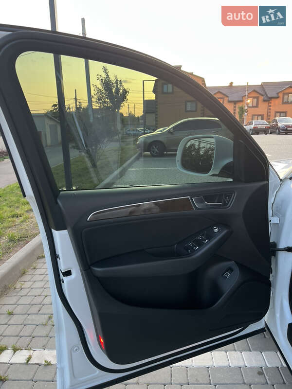 Позашляховик / Кросовер Audi Q5 2015 в Вінниці