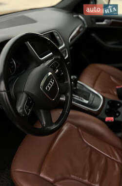 Внедорожник / Кроссовер Audi Q5 2011 в 