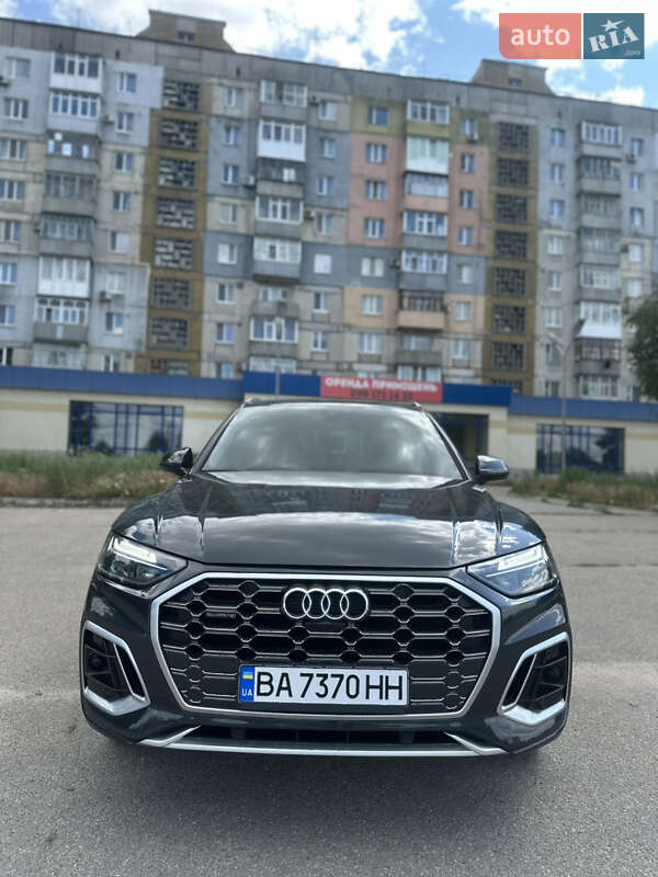 Внедорожник / Кроссовер Audi Q5 2021 в Кропивницком