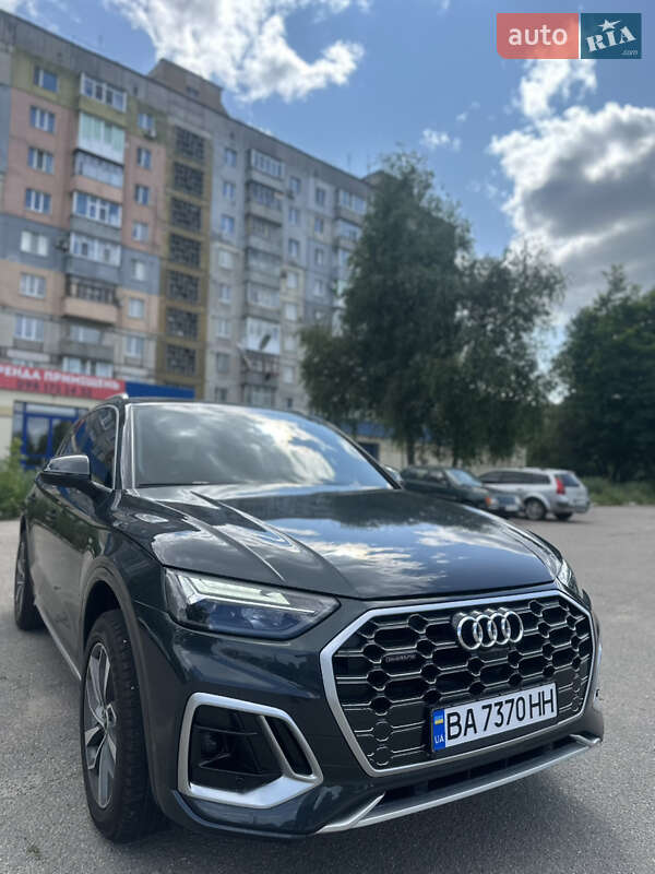 Внедорожник / Кроссовер Audi Q5 2021 в Кропивницком