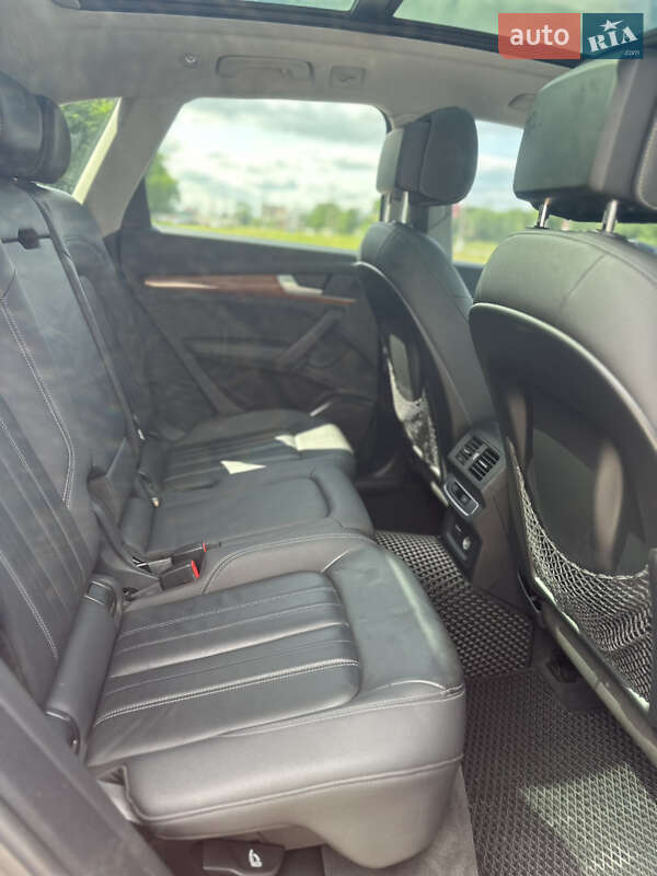Внедорожник / Кроссовер Audi Q5 2021 в Кропивницком