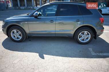 Внедорожник / Кроссовер Audi Q5 2009 в 