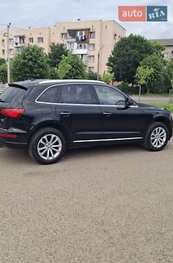 Внедорожник / Кроссовер Audi Q5 2016 в 