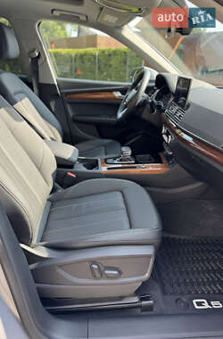 Внедорожник / Кроссовер Audi Q5 2023 в 
